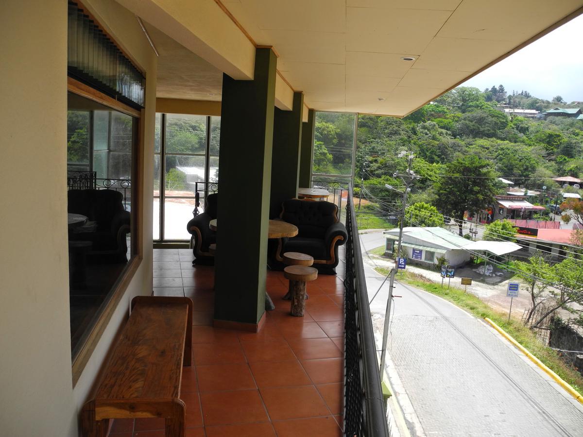 Sleepers Sleep Cheaper Hostel Monteverde Bagian luar foto